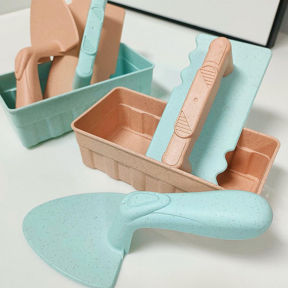 ألعاب الشاطئ: مجرفة وقوالب بنا - مراجعة Kinetic Sand Mold وسعره