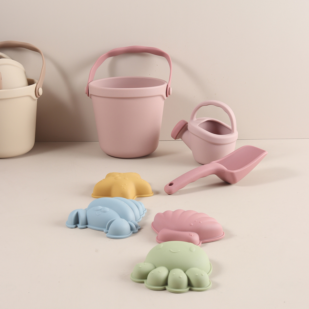 ألعاب شاطئية للأطفال، مجموعة د - مراجعة Kinetic Sand Mold وسعره